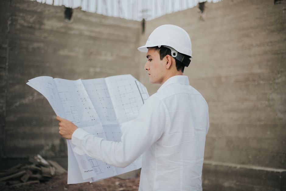 Como reformar seu imóvel em São Paulo sem virar gestor de obra: O Guia do Turnkey Gerenciado